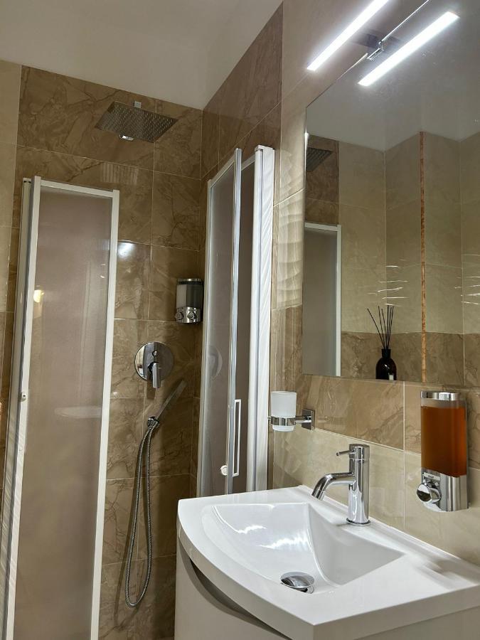 Agas Exclusive Apartment Catanzaro Luaran gambar